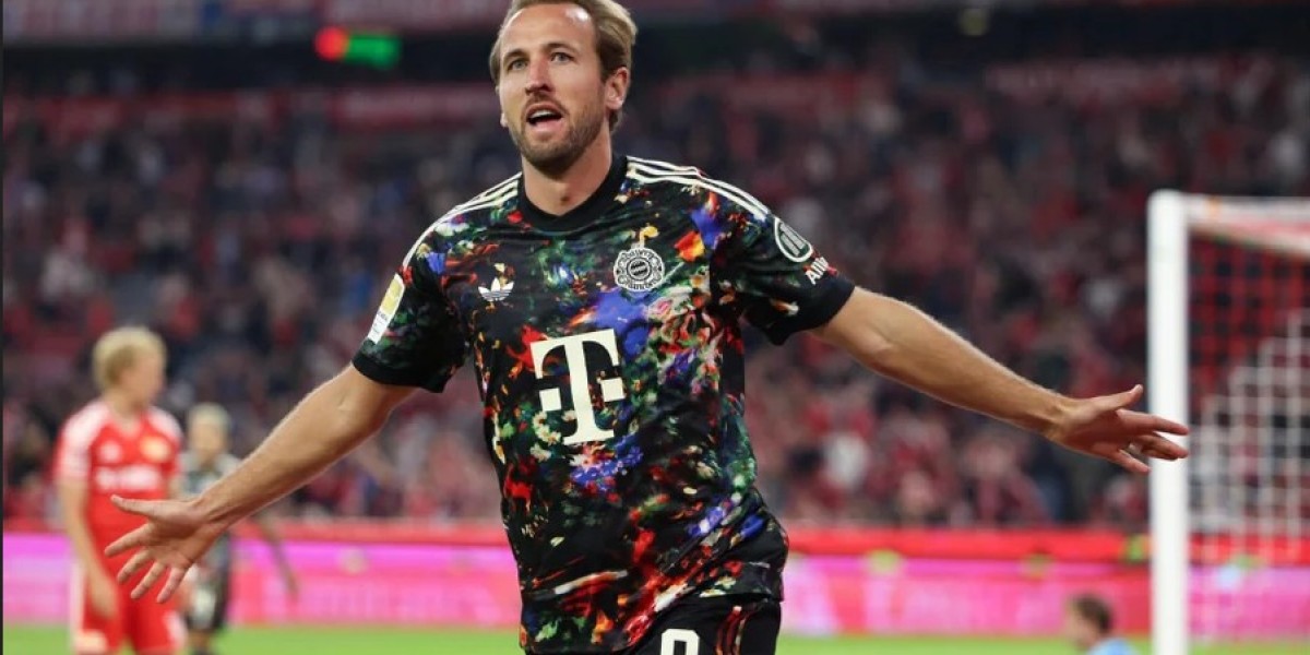 Ballon d'Or-rangliste: Harry Kane gør nok til at melde sig i kampen, men Vitinha og Michael Olise er lige i hælene.